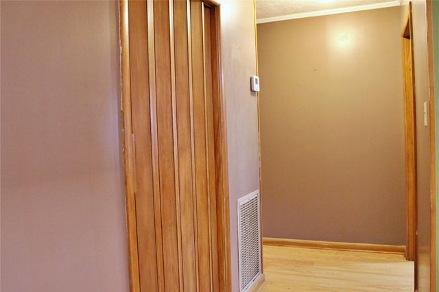 1630 Montezuma Street, Columbus, TX 78934