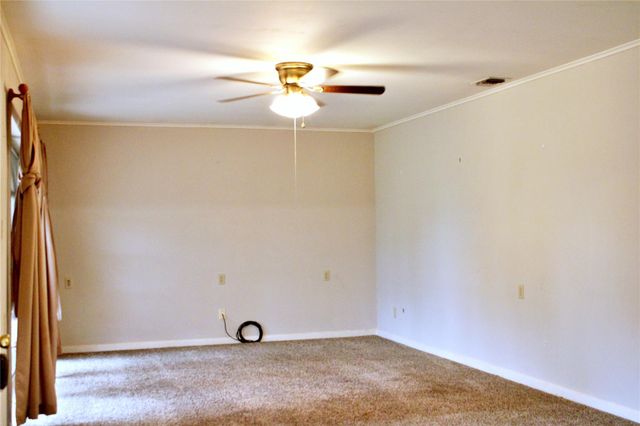 1630 Montezuma Street, Columbus, TX 78934