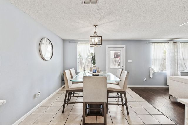 2136 Edgewood Drive, Grand Prairie, TX 75052