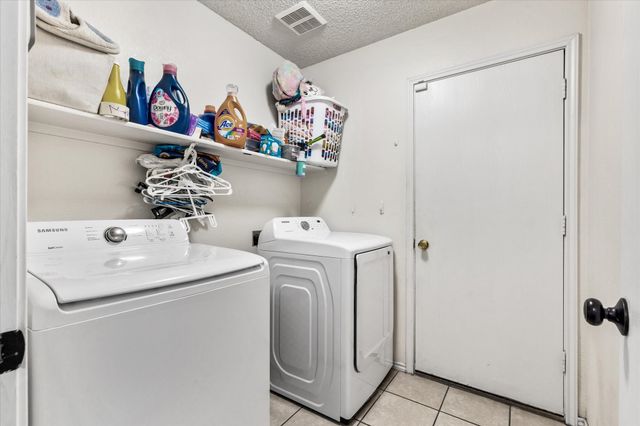 2136 Edgewood Drive, Grand Prairie, TX 75052