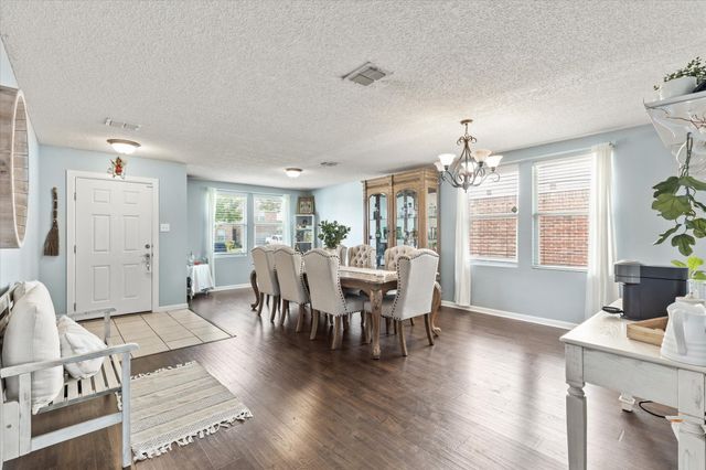 2136 Edgewood Drive, Grand Prairie, TX 75052