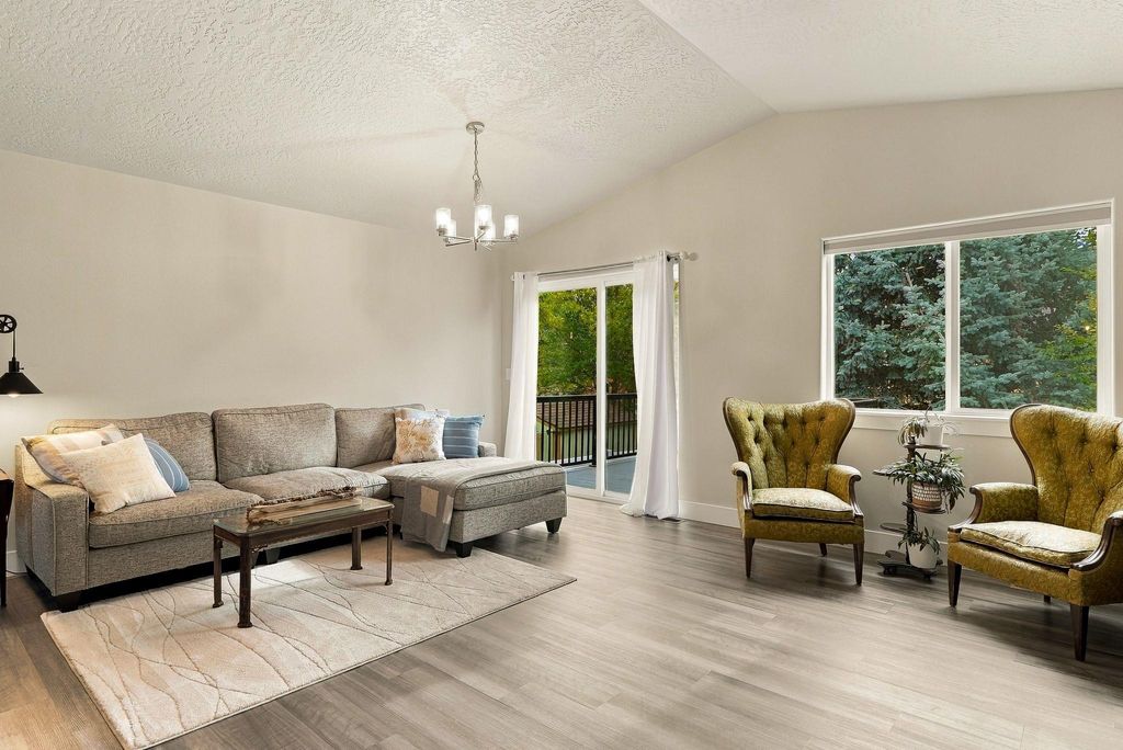 728 E Canterbury Ln, Colbert, WA 99005 photo 3