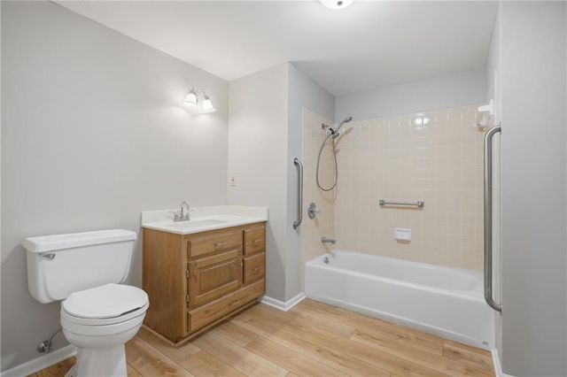 12104 E 78th Terrace, Kansas City, MO 64138