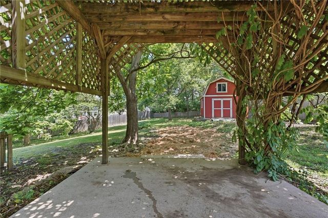 12104 E 78th Terrace, Kansas City, MO 64138