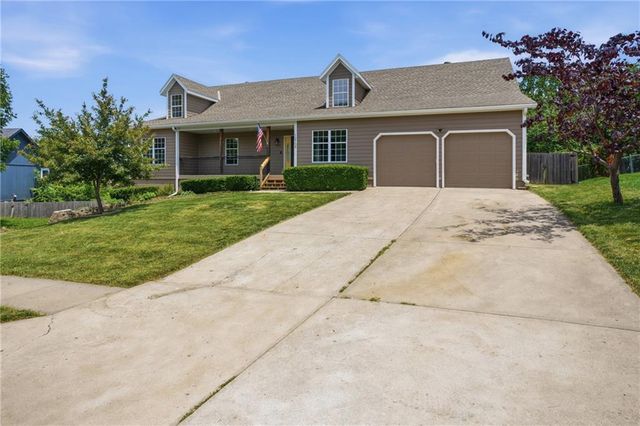 12104 E 78th Terrace, Kansas City, MO 64138