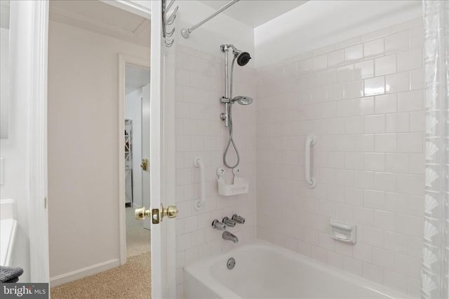 5967 NEW ENGLAND WOODS DR, Burke, VA 22015
