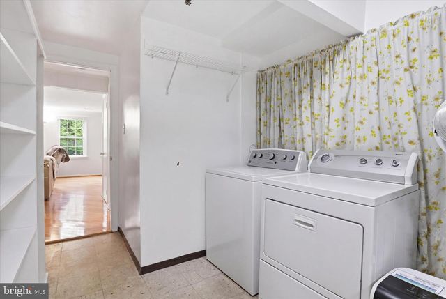 5967 NEW ENGLAND WOODS DR, Burke, VA 22015