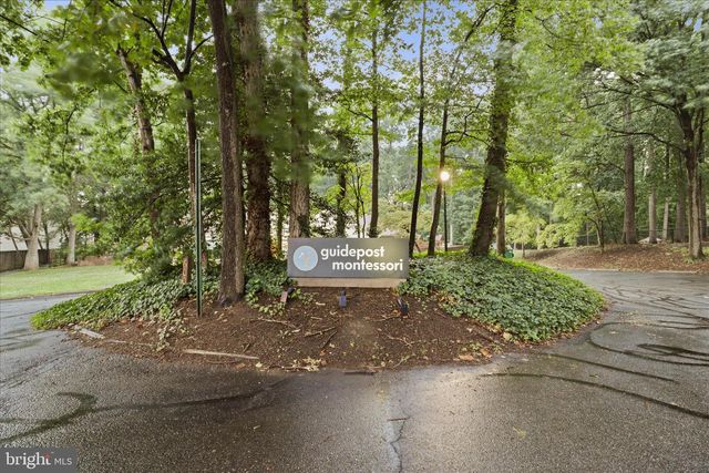 5967 NEW ENGLAND WOODS DR, Burke, VA 22015
