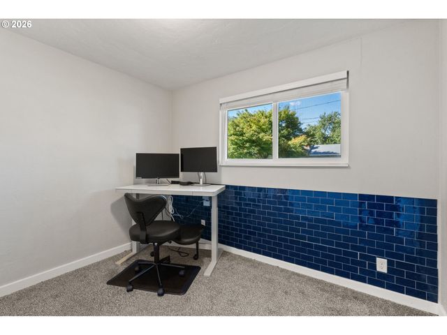 3660 MAHLON Ave, Eugene, OR 97401
