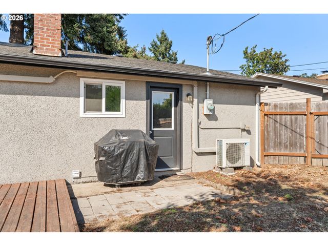 3660 MAHLON Ave, Eugene, OR 97401
