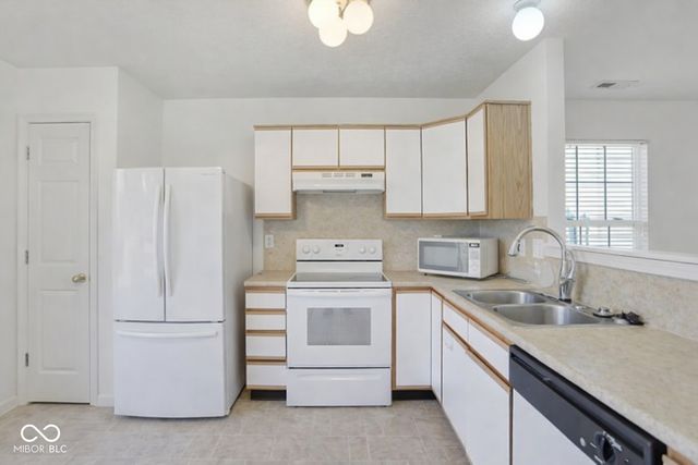 3708 Fredricksburg Drive, Indianapolis, IN 46227