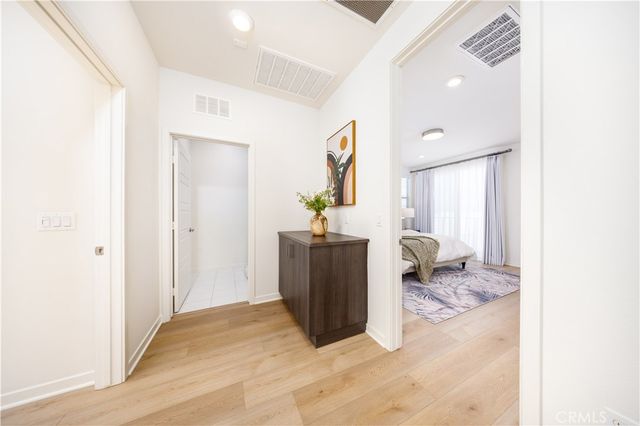 222 Harringay, Irvine, CA 92618