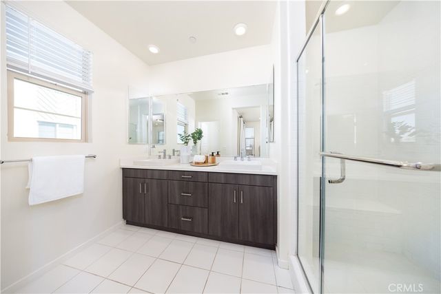 222 Harringay, Irvine, CA 92618