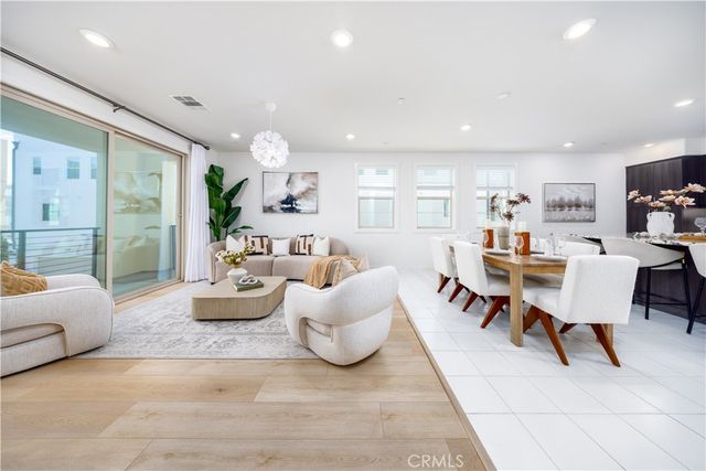 222 Harringay, Irvine, CA 92618