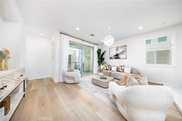 222 Harringay, Irvine, CA 92618