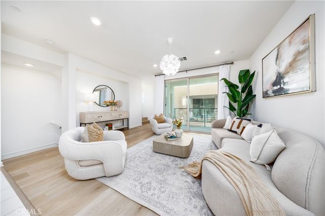 222 Harringay, Irvine, CA 92618
