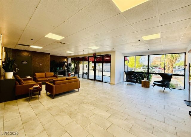 3930 University Center Drive 106, Las Vegas, NV 89119