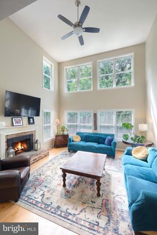 2251 TALL OAKS LN, York, PA 17406