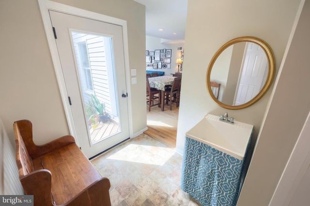 2251 TALL OAKS LN, York, PA 17406