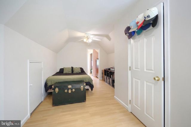 2251 TALL OAKS LN, York, PA 17406