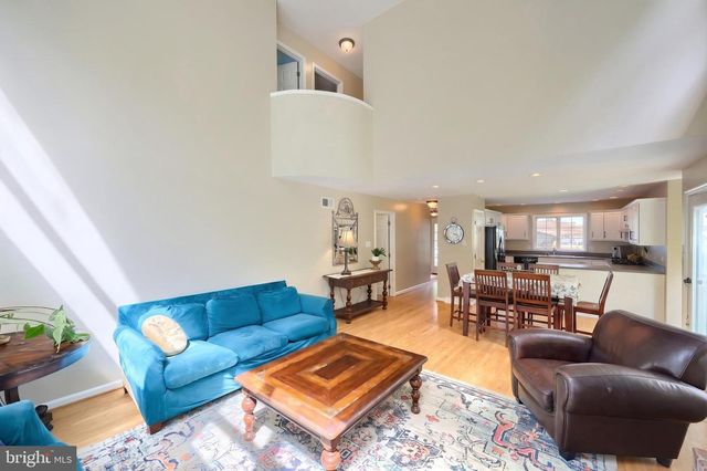 2251 TALL OAKS LN, York, PA 17406