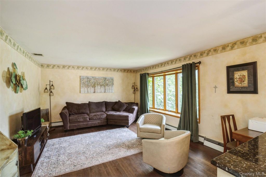 35 Peppermint Road, Commack, NY 11725 — photo 2