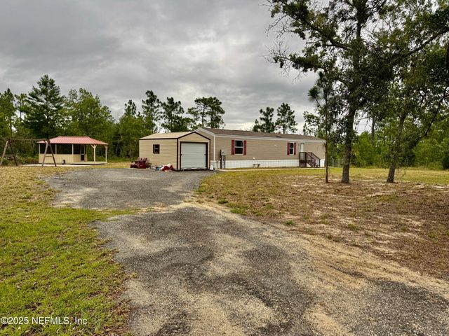 410 LILY Trail, Interlachen, FL 32148