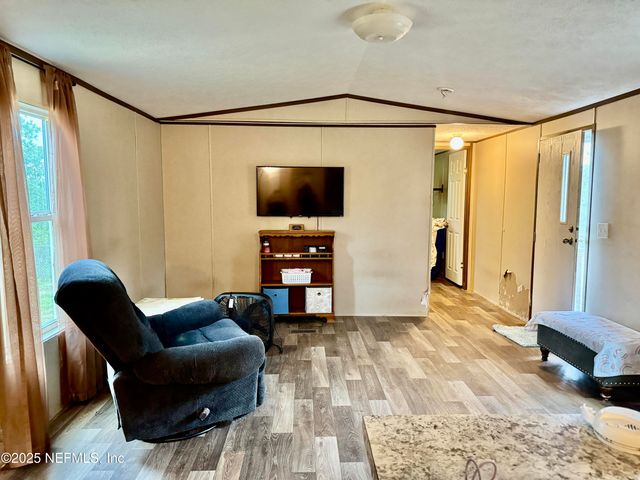 410 LILY Trail, Interlachen, FL 32148