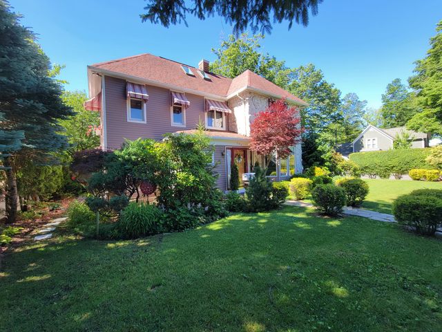 702 Indiana Avenue, Valparaiso, IN 46383