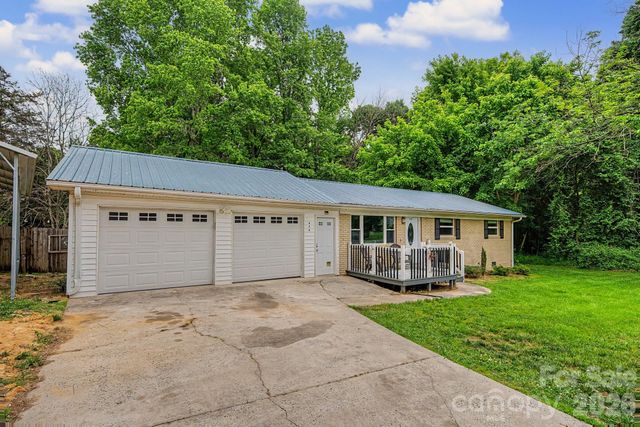 630 Ginger Cake Road, Lancaster, SC 29820