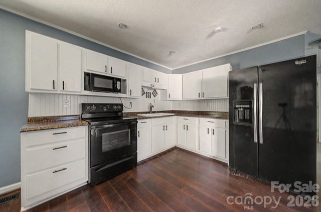 630 Ginger Cake Road, Lancaster, SC 29820