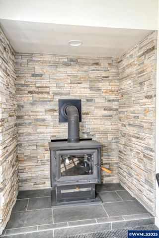 345 E First St, Yamhill, OR 97148