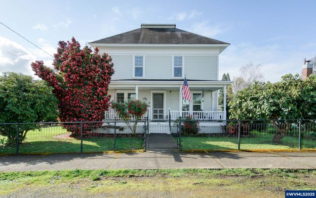 345 E First St, Yamhill, OR 97148