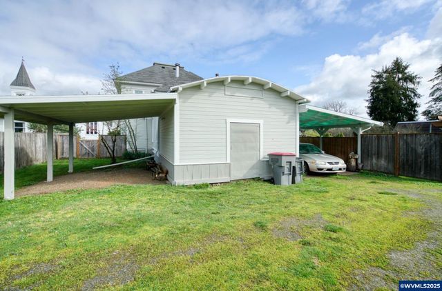 345 E First St, Yamhill, OR 97148