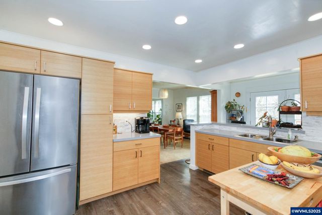 345 E First St, Yamhill, OR 97148