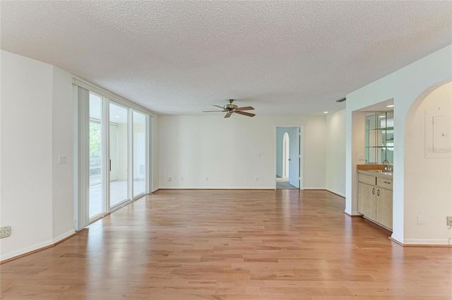 6101 34TH STREET W 20B, Bradenton, FL 34210