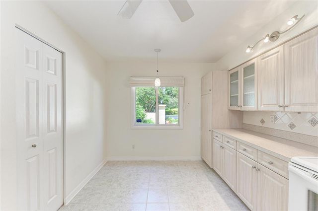 6101 34TH STREET W 20B, Bradenton, FL 34210