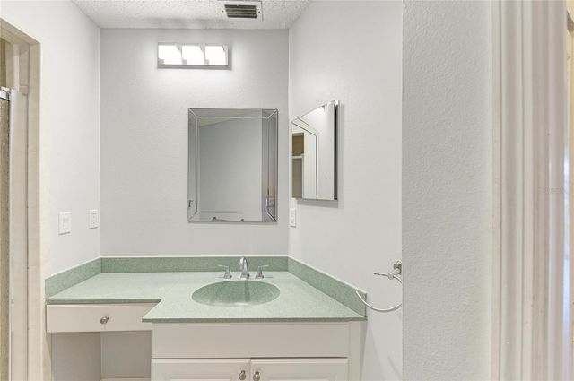 6101 34TH STREET W 20B, Bradenton, FL 34210