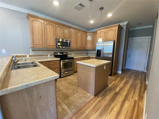 653 SYMONDS AVENUE, Winter Park, FL 32789
