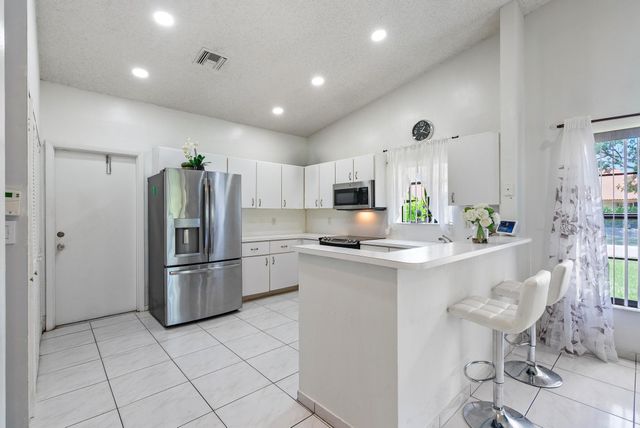 8521 Leeway Lane, Boynton Beach, FL 33436