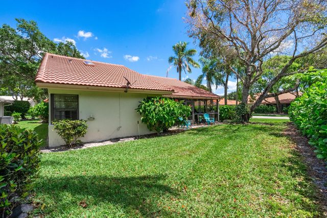 8521 Leeway Lane, Boynton Beach, FL 33436