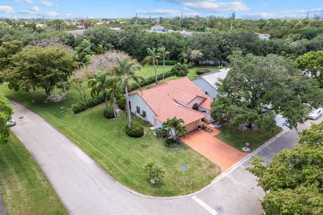 8521 Leeway Lane, Boynton Beach, FL 33436