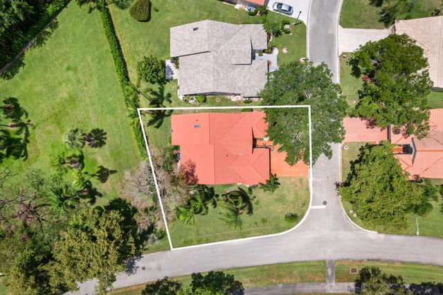 8521 Leeway Lane, Boynton Beach, FL 33436