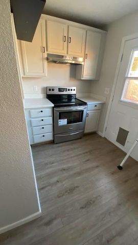 8156 Stevenson Ave, Sacramento, CA 95828
