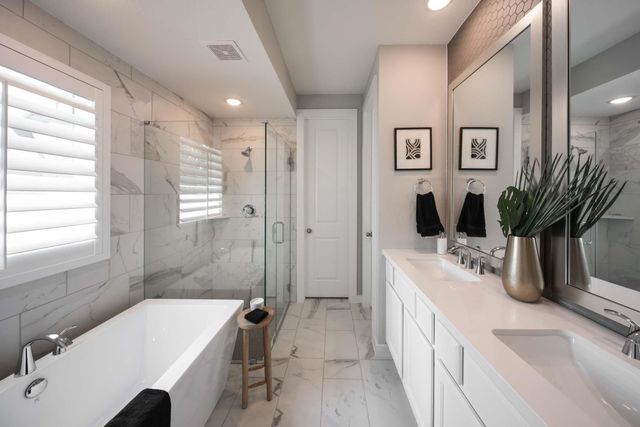 450 Lake Day Drive, Conroe, TX 77304