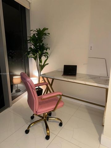 475 Brickell Ave 5707, Miami, FL 33131