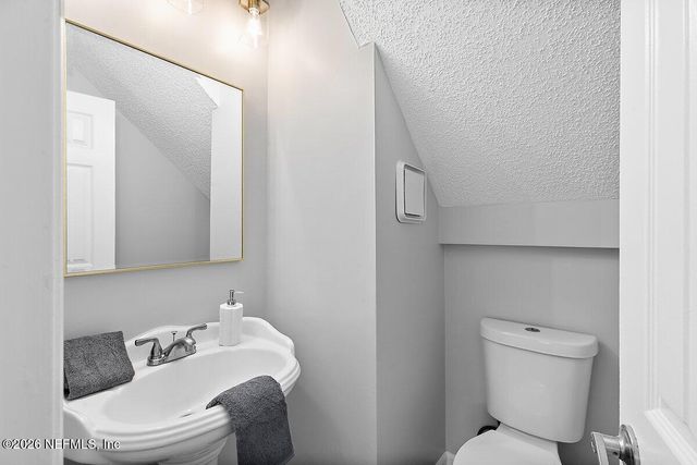 2301 WOOD HILL Place, Jacksonville, FL 32256