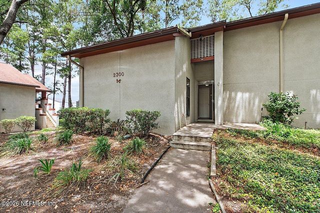 2301 WOOD HILL Place, Jacksonville, FL 32256