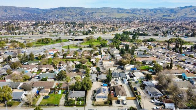 2138 E San Antonio Street, San Jose, CA 95116