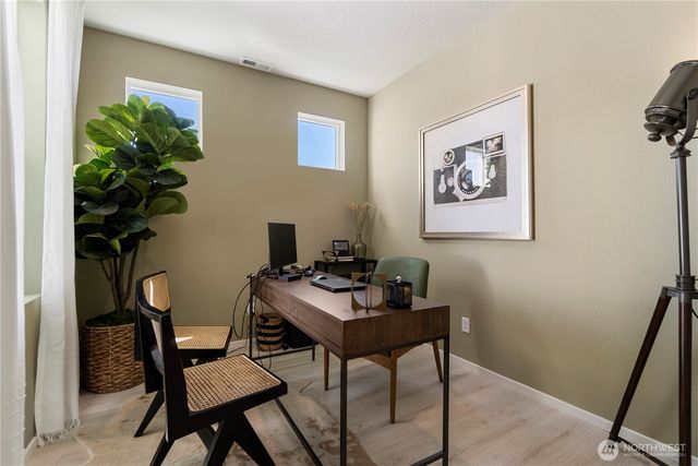 22902 SE Sitka Street, Black Diamond, WA 98010